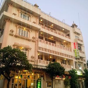 Hotel Savoy - Since 1951
